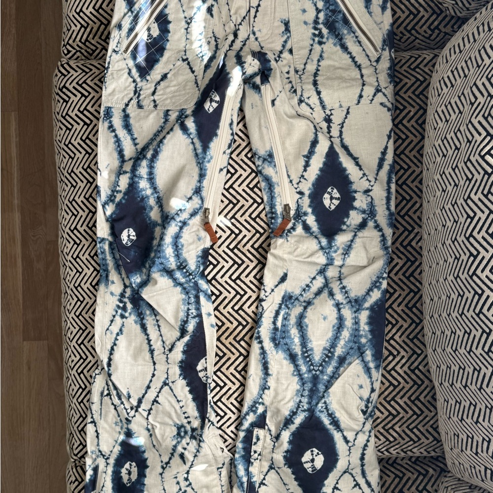 Burton Cat Eye Tie Dye and Blue Patterned Ski Pants